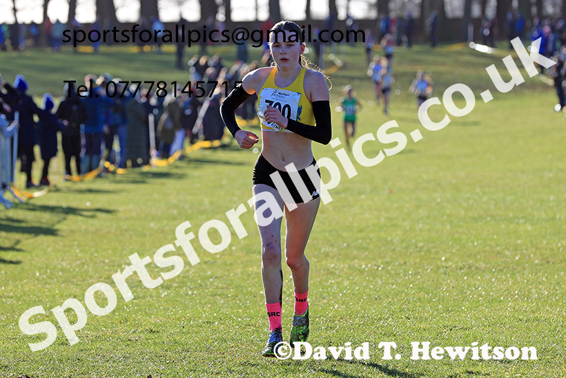 Womens under-17s 2025 Northern Cross Country Champs, Tatton Park, Knutsford, Cheshire. Photo: David T. Hewitson/Sports for All Pics